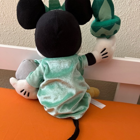 Minnie Mouse Statue Of Liberty Disney Store New York Plush 12” - Picture 3 of 8